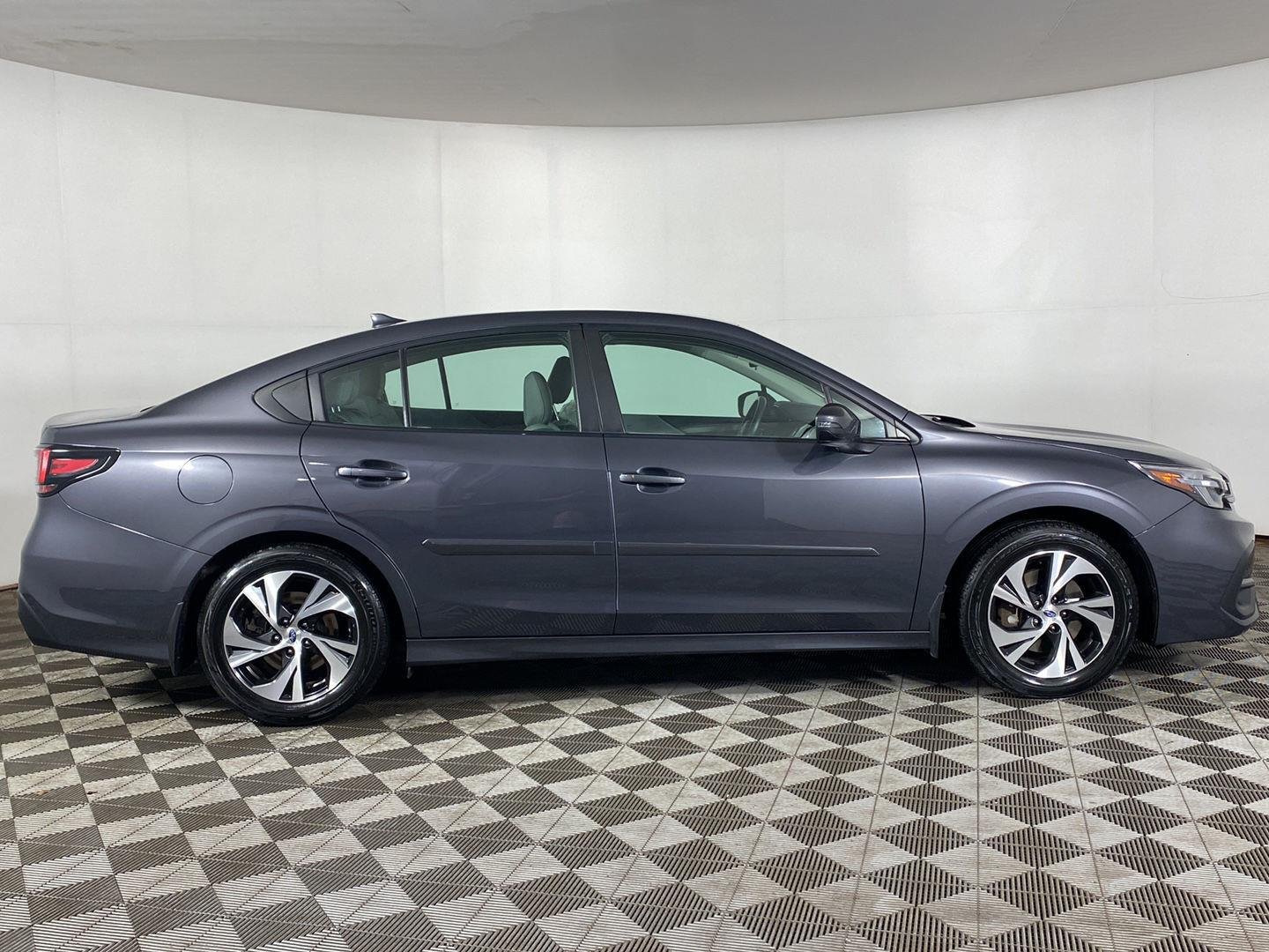Used 2024 Magnetite Gray Metallic Subaru Premium image 4