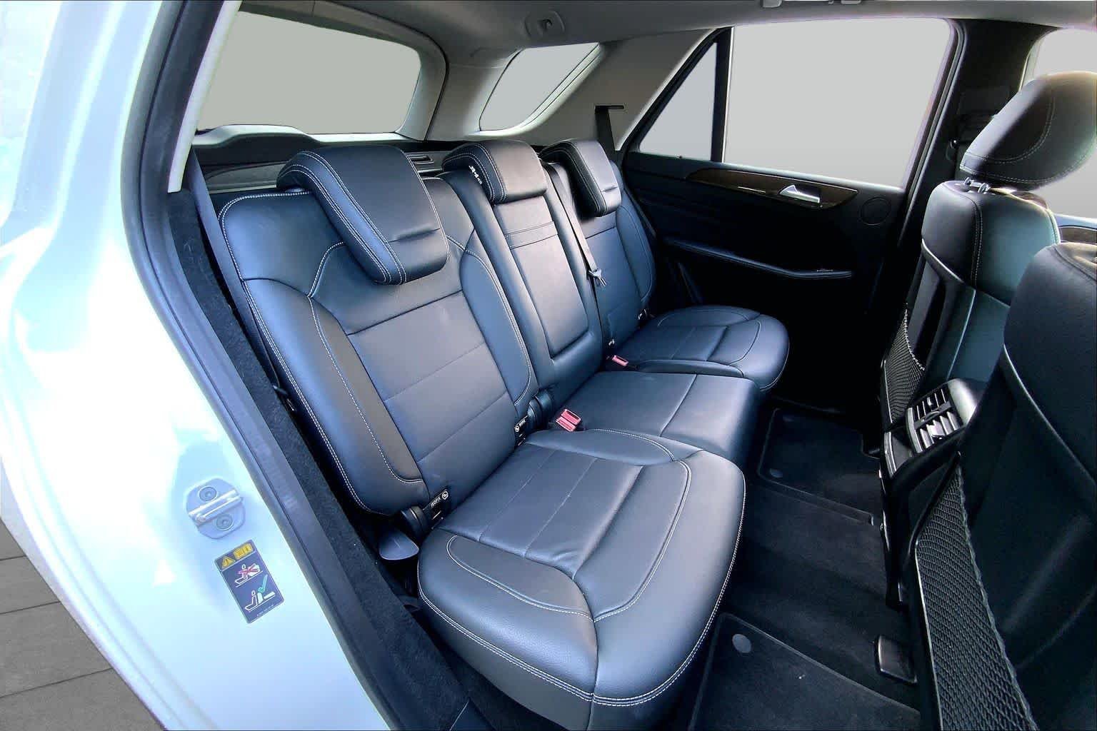 Used 2015 designo Diamond White Metallic Mercedes-Benz ML 350 image 20