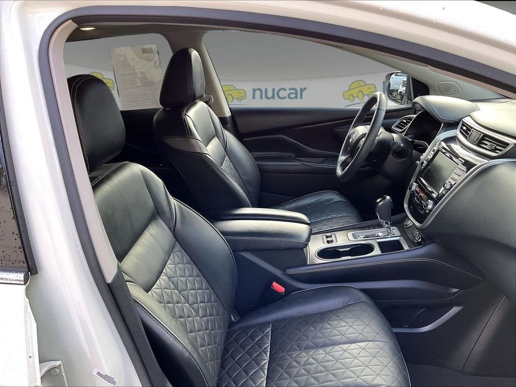 Used 2020 Pearl White Tricoat Nissan Platinum image 11