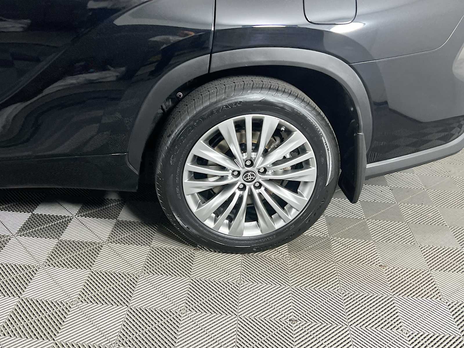 Used 2022 Midnight Black Metallic Toyota Platinum image 34
