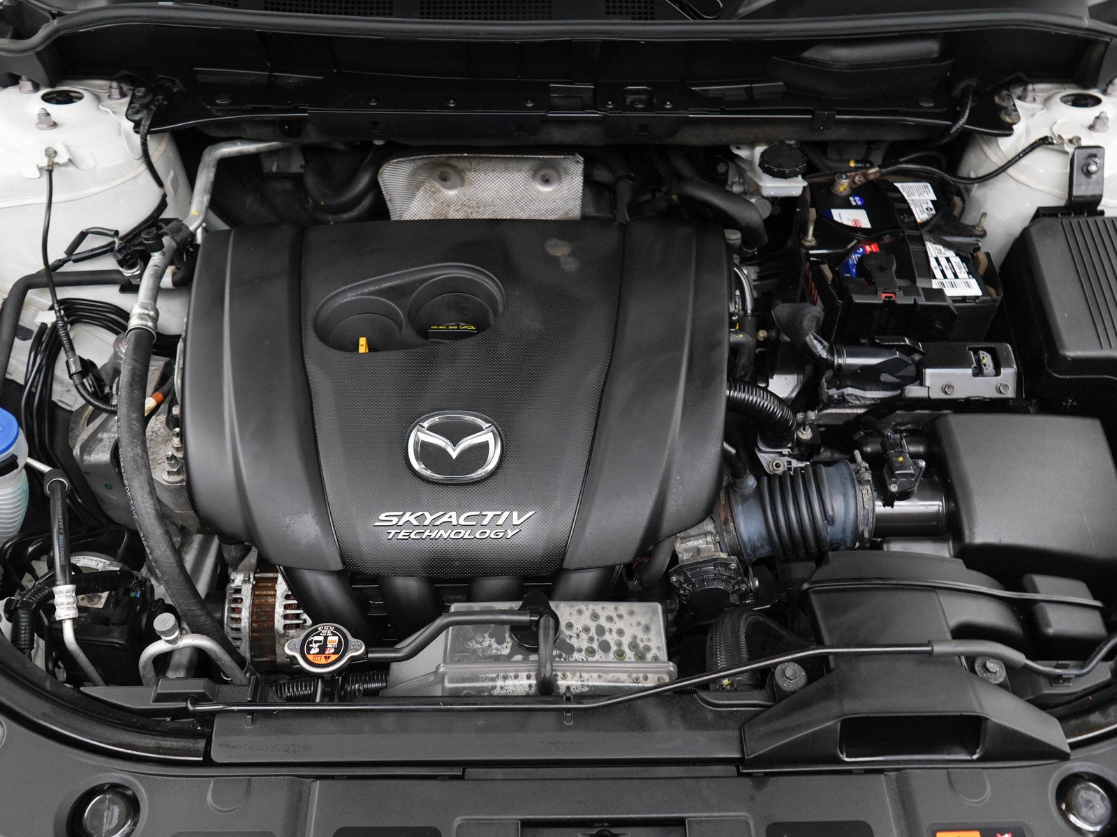 Used 2017 Snowflake White Pearl Mica Mazda Touring image 31