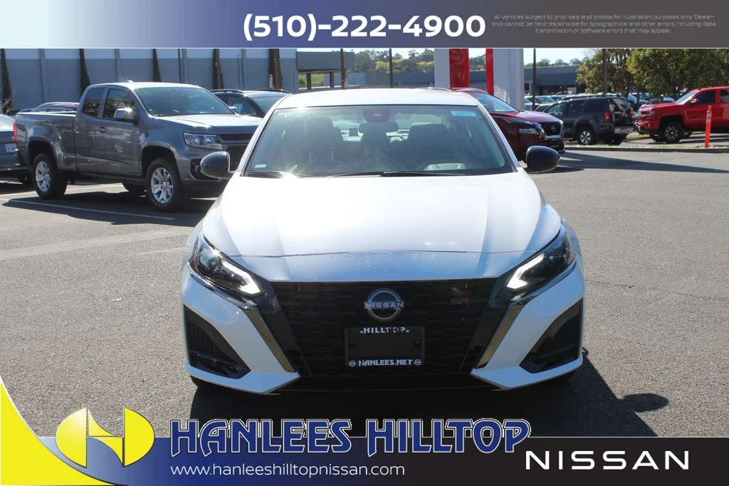 New 2025 White Nissan 2.5 SR image 4