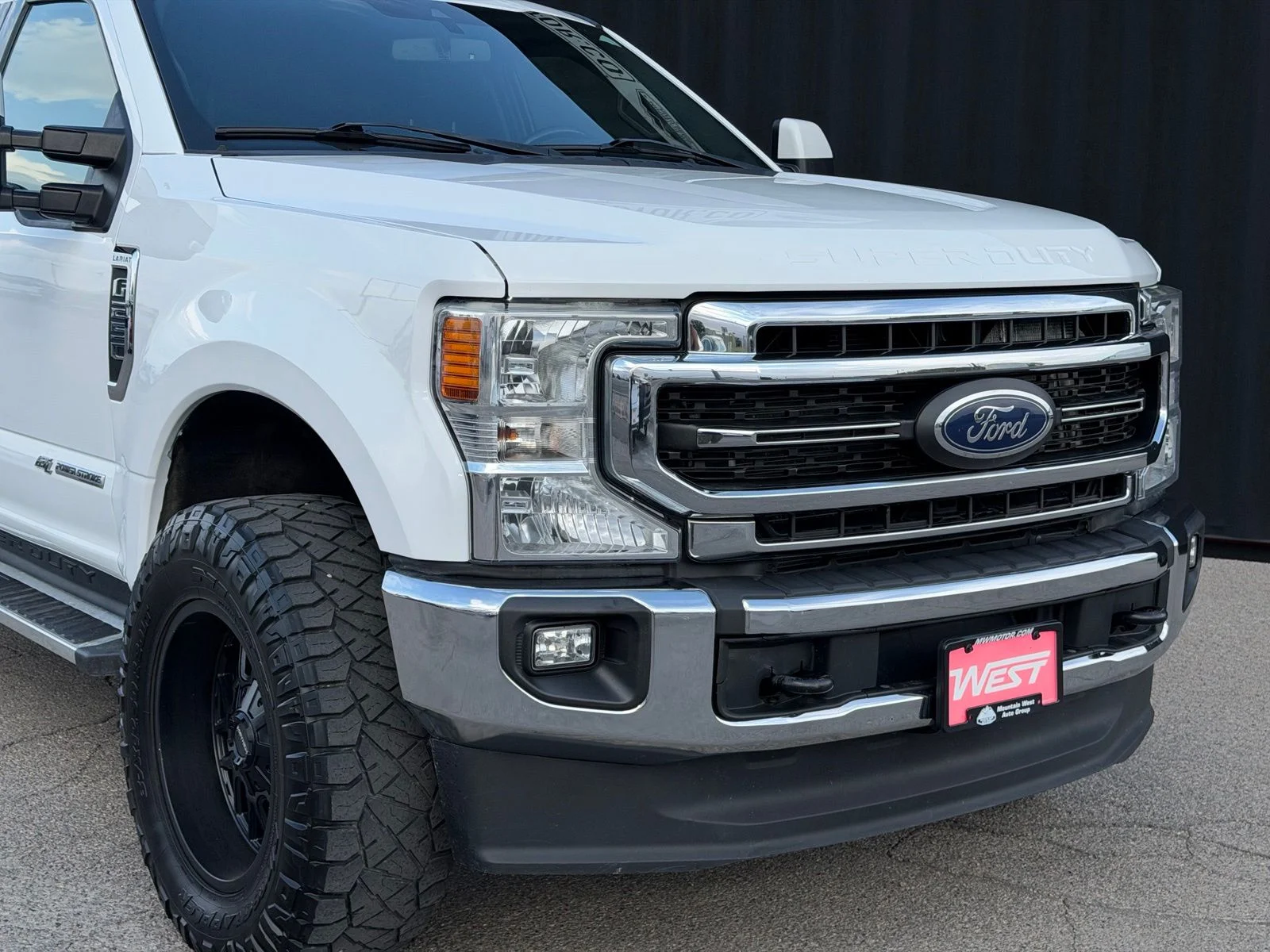 Used 2022 White Ford Lariat image 3