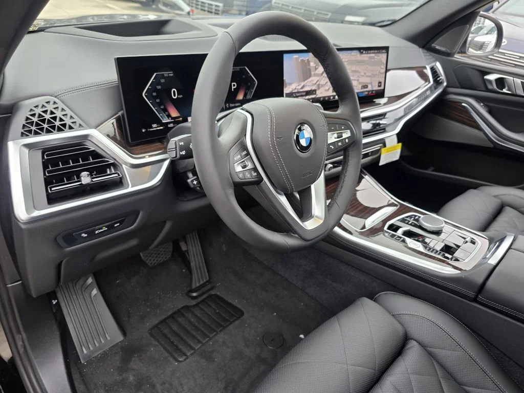 Used 2026 Black BMW sDrive40i image 15