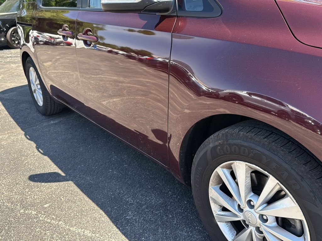 Used 2017 Red Kia LX image 12
