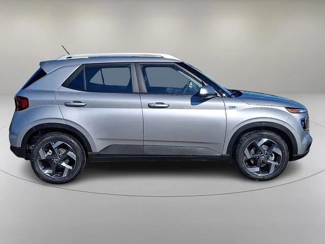 New 2026 Silver Hyundai SEL image 8