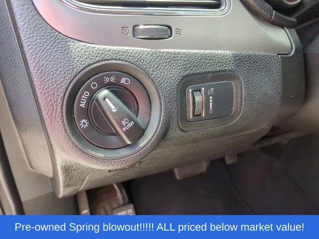 Used 2020 White Dodge Crossroad image 26