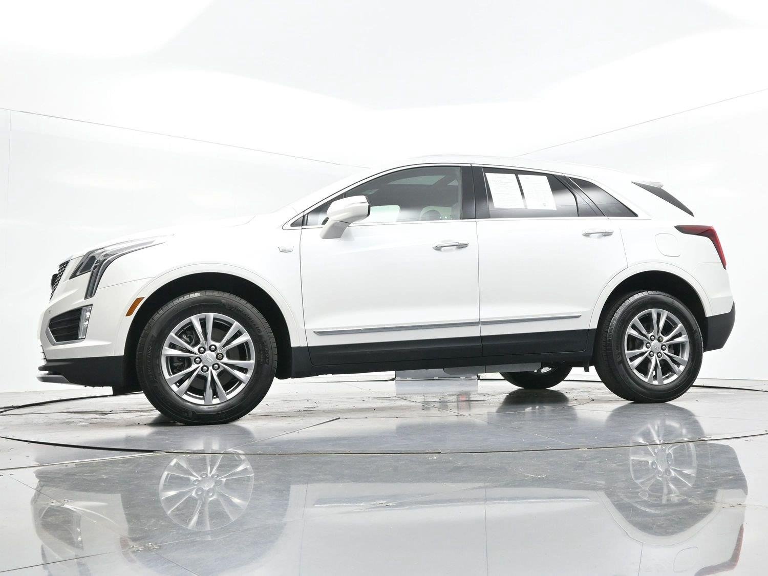 Used 2023 CRYSTAL WHITE TRICOAT Cadillac FWD Premium Luxury image 46