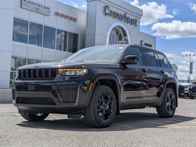 2026 Jeep Grand Cherokee Altitude - - 20 Gloss Black Wheels - 2.0L Turbo - Remote Start & tons more!