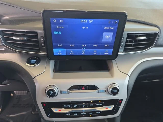 Used 2024 White Metallic Ford XLT image 21