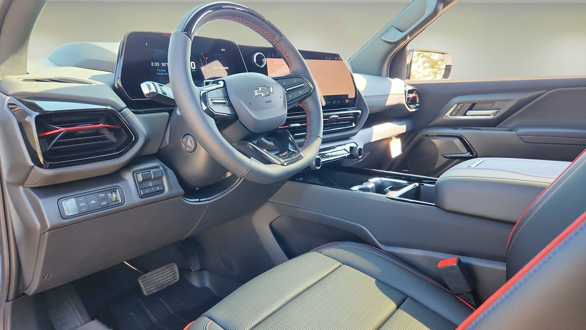 2024 Chevrolet Silverado EV RST - Photo 18