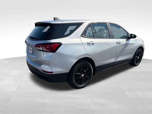 Used 2022 Silver Ice Metallic Chevrolet LS image 6