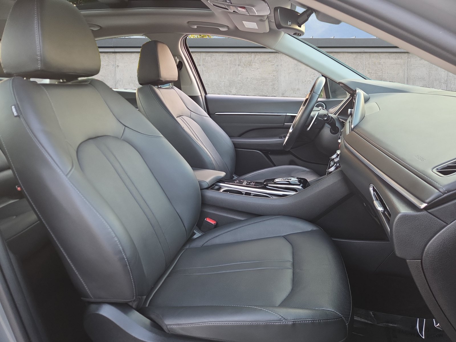 Certified Used 2023 Gray Hyundai Limited image 15