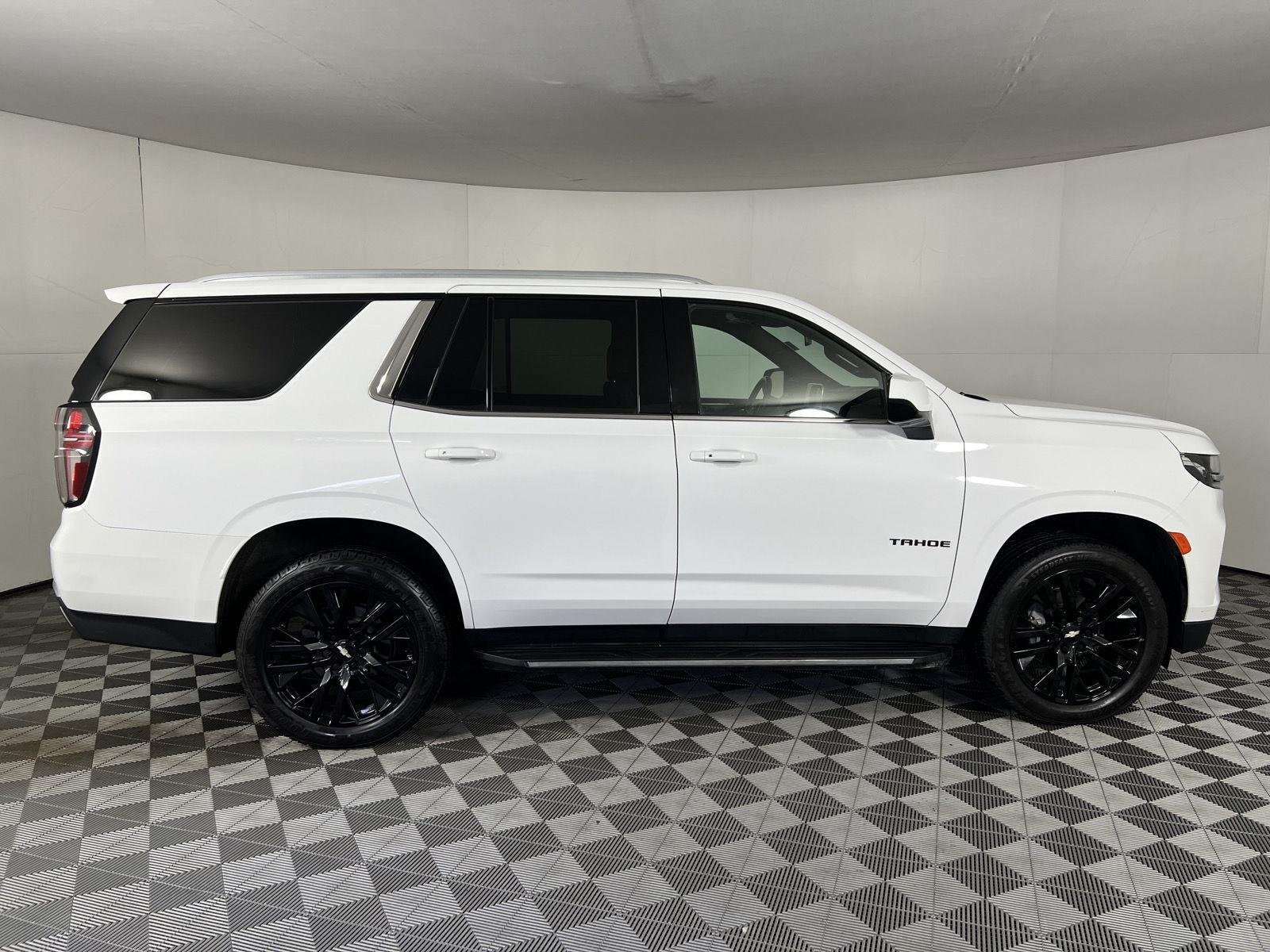 Used 2021 Summit White Chevrolet LT image 12