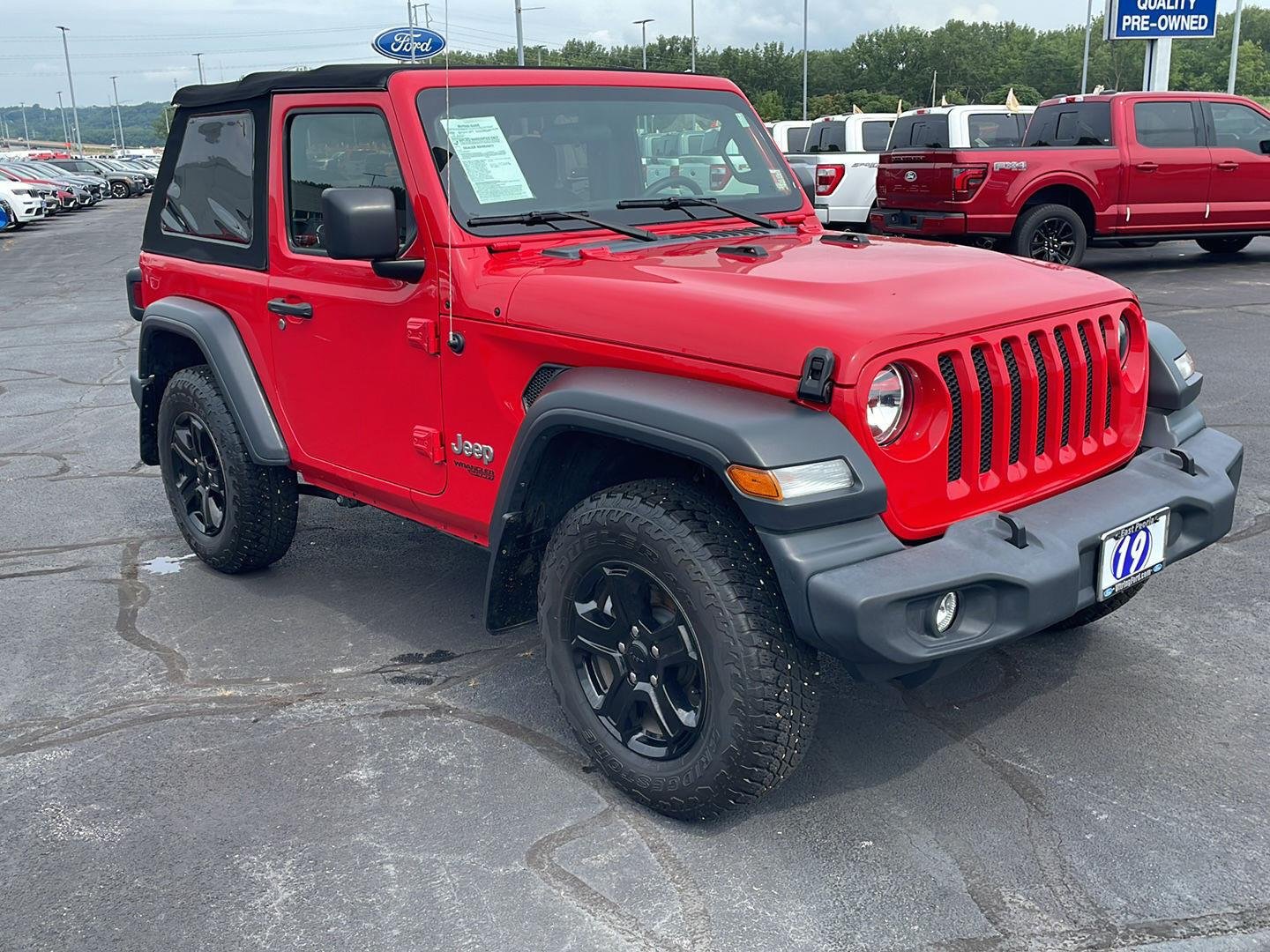 Used 2019 Firecracker Red Clearcoat Jeep Sport S image 7
