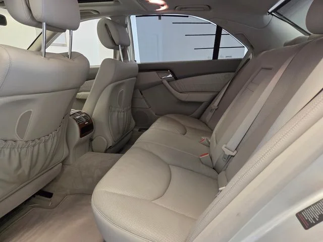 Used 2005  Mercedes-Benz S 500 image 11