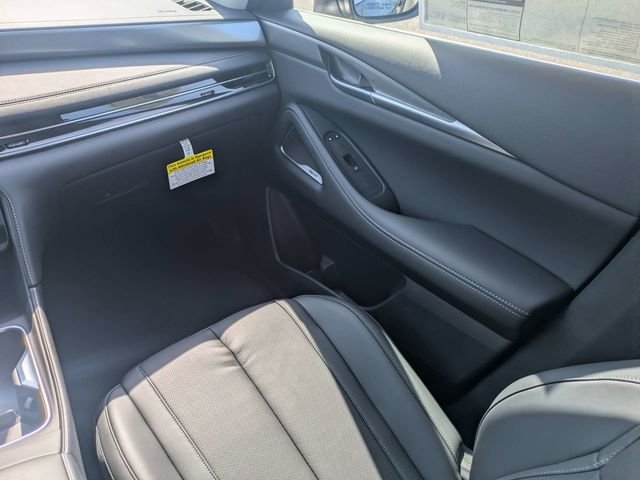 New 2027 MINERAL BLACK INFINITI Luxe FWD image 18