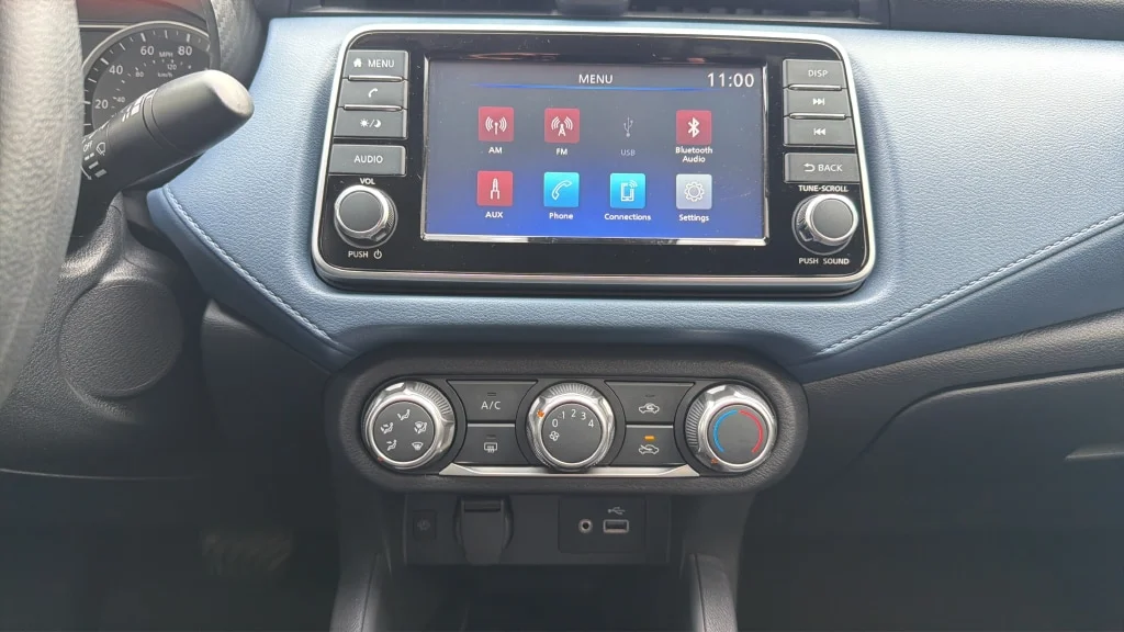 Used 2025 Gray Sky Pearl Nissan 1.6 SV image 14