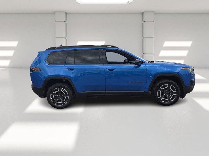New 2026 Hydro Blue Pearl-Coat Exterior Paint Jeep LIMITED 4X4 image 6
