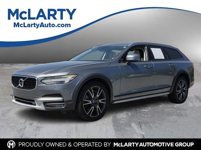 2017 Volvo V90 Cross Country Base