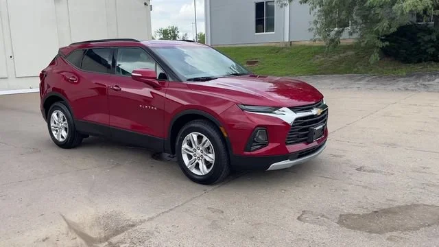 Used 2019 CAJUN RED TINTCOAT Chevrolet  image 2