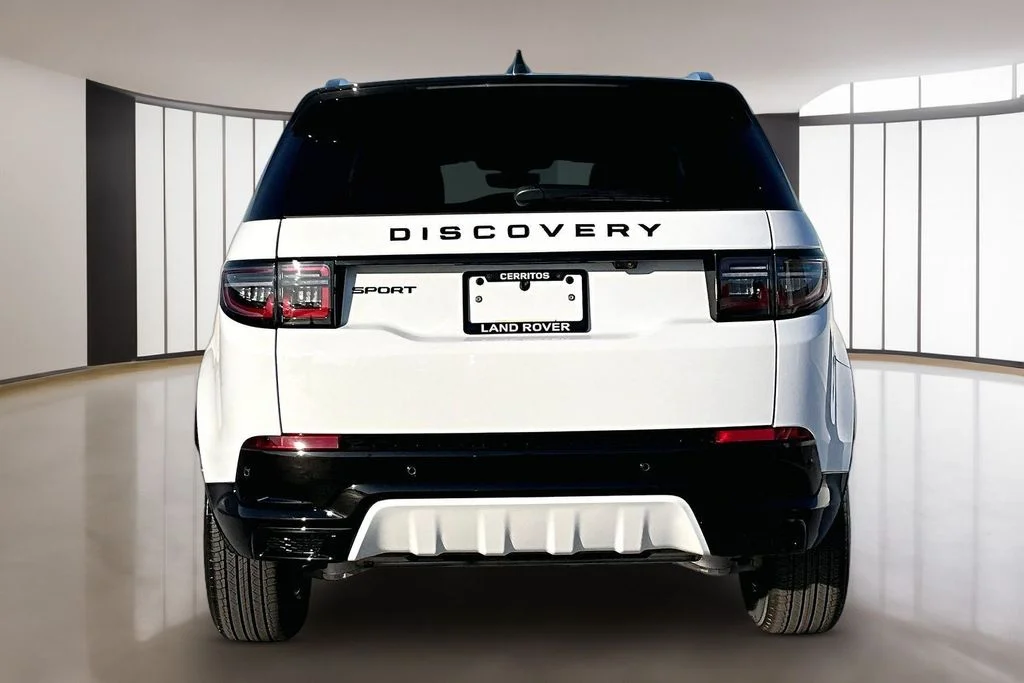 New 2026 White Land Rover Landmark image 4
