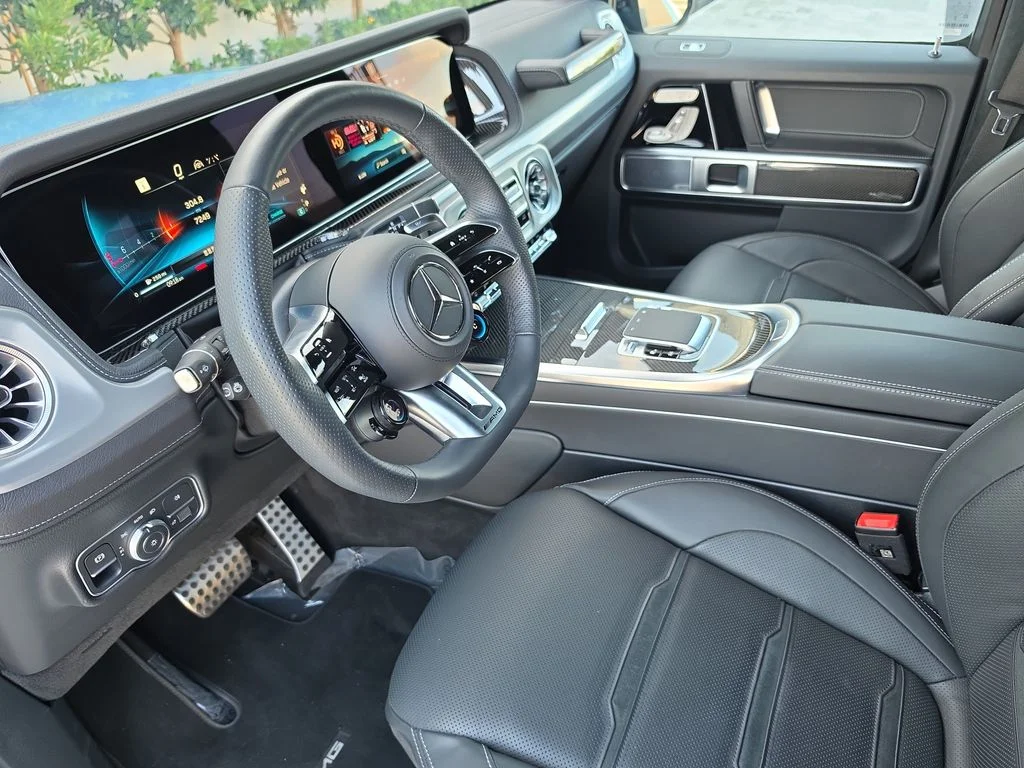 Used 2025 Blue Mercedes-Benz G 63 AMG® image 19