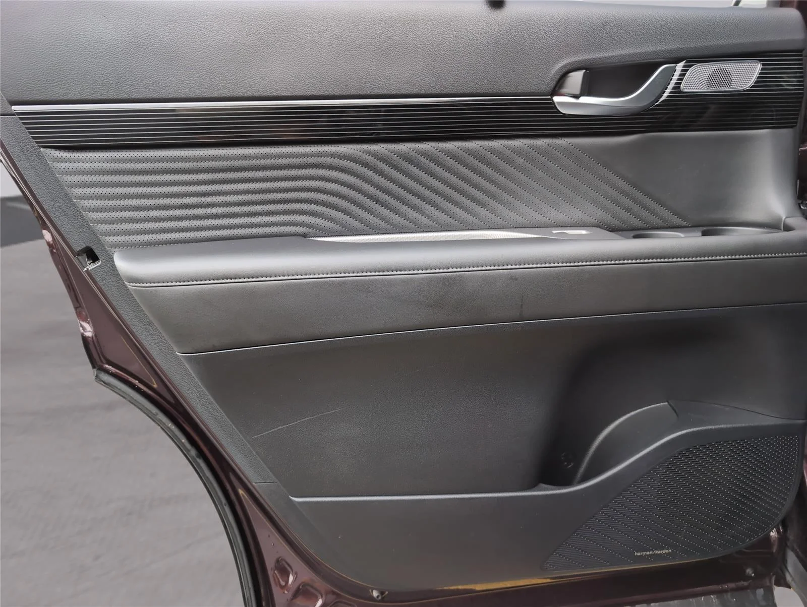 Used 2024 Sierra Burgundy Hyundai Calligraphy image 33