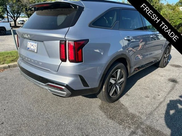 Certified Used 2022 Silver Kia S image 2