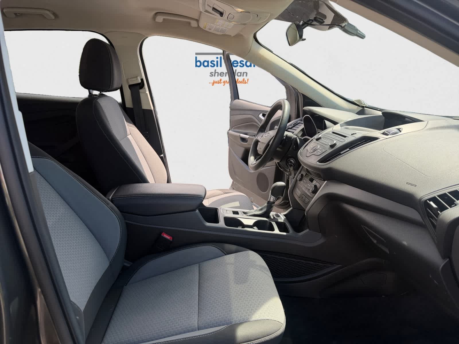 Used 2017 Magnetic Ford SE image 21