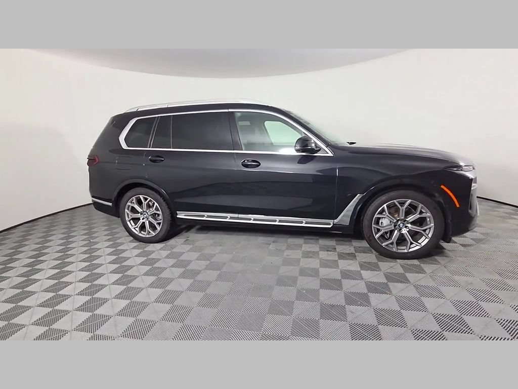 2025 BMW X7 40i - Photo 35
