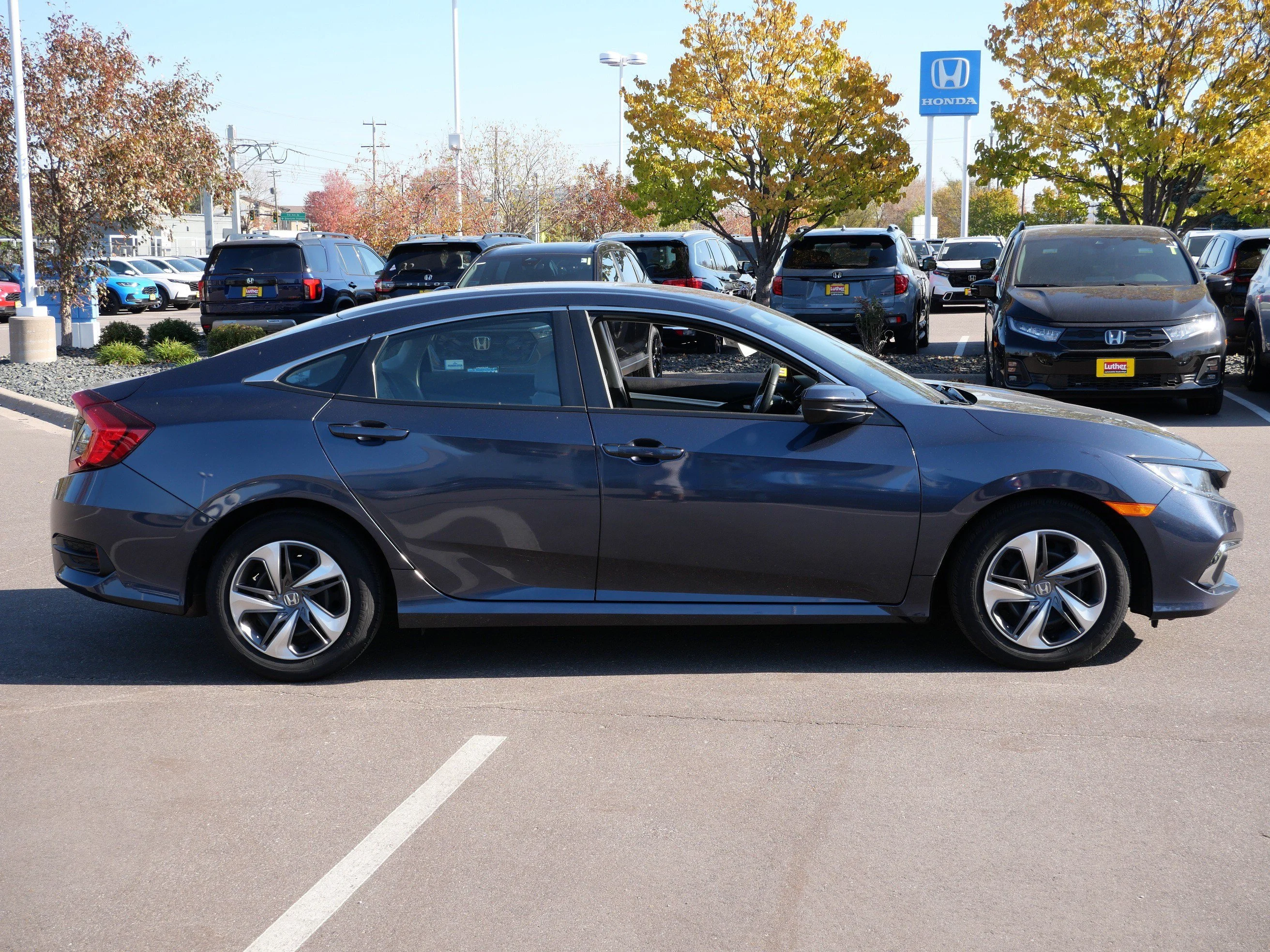 2020 Honda Civic LX - Photo 8