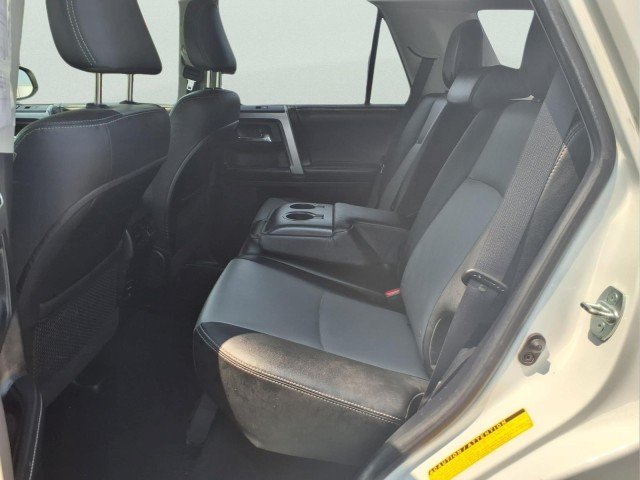 Used 2017 Super White Toyota SR5 Premium 4WD image 13