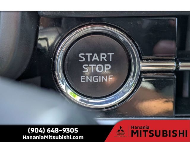 Used 2023 Silver Mitsubishi SE Special Edition image 32