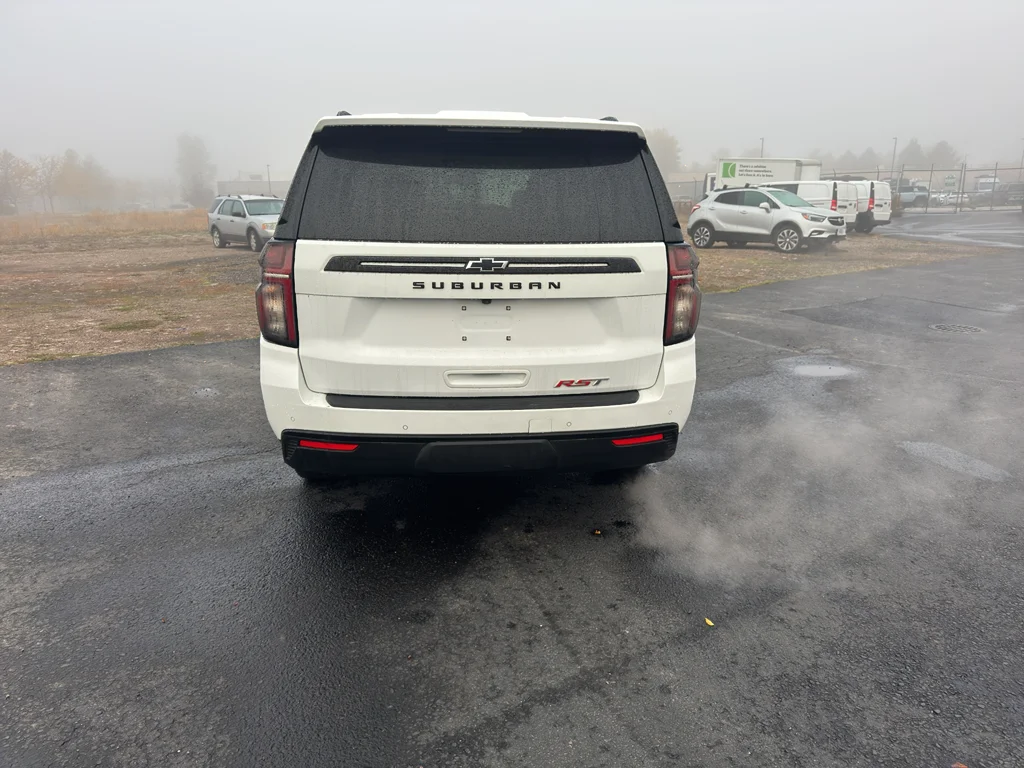 Used 2023 Summit White Chevrolet RST image 3