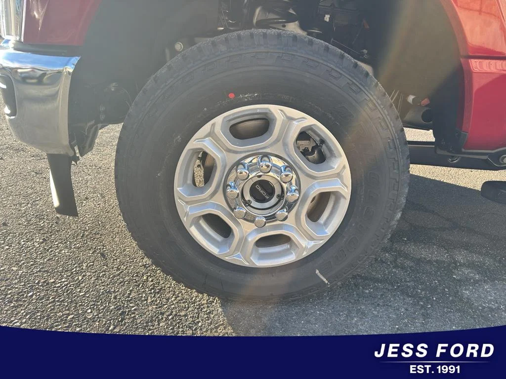 New 2026 Ruby Red Metallic Tinted Clearcoat Ford F-350® XLT image 11