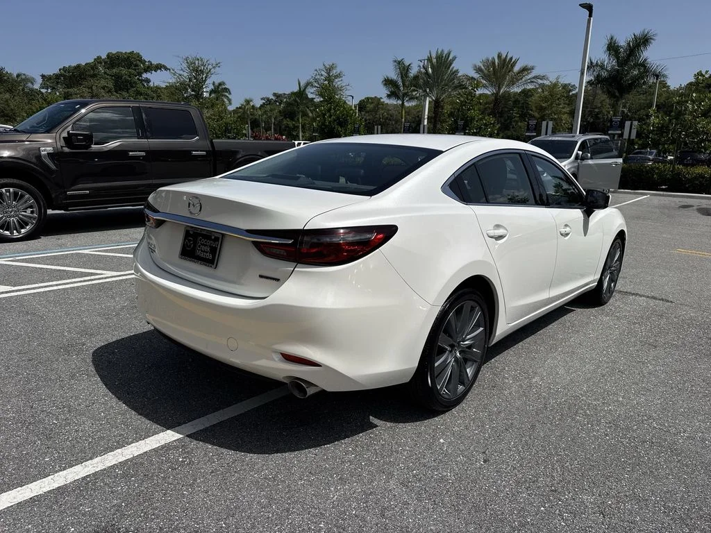 Used 2020 Snowflake White Pearl Mica Mazda Touring image 3