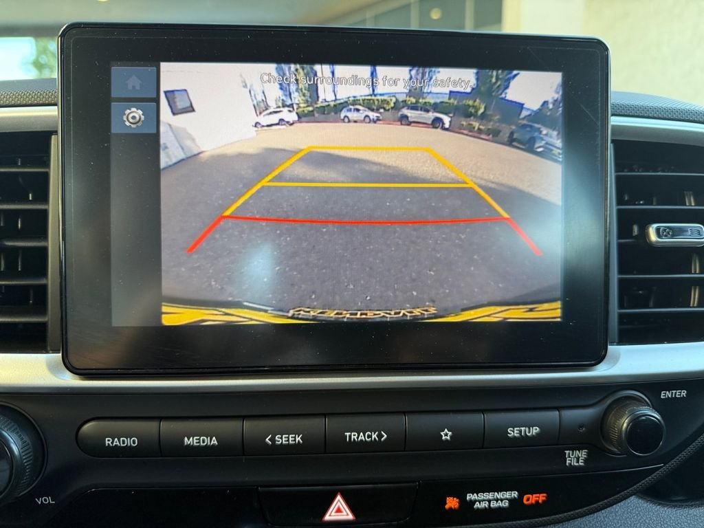 Used 2023 White Hyundai SEL image 16