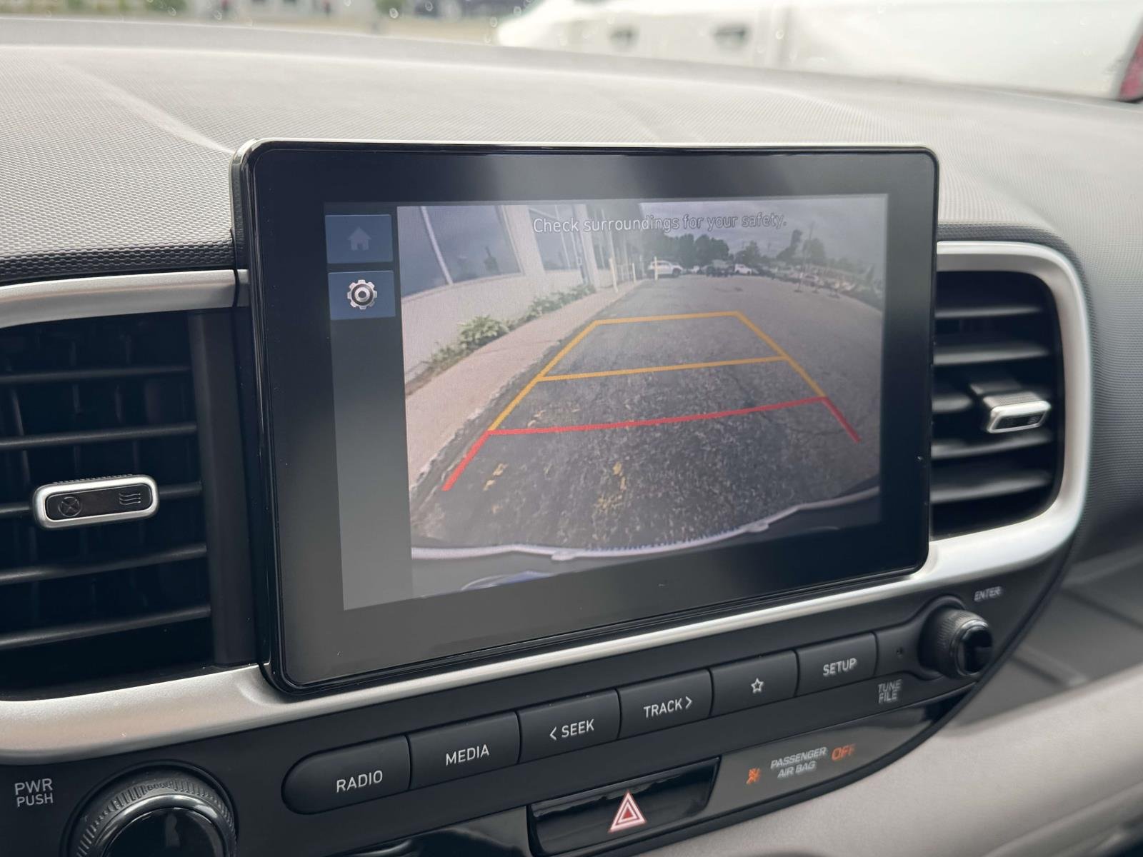 2023 Hyundai Venue SEL - Photo 24