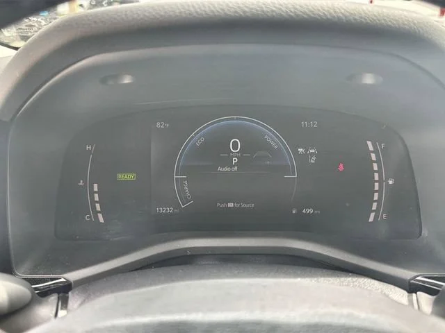 2026 Toyota Camry LE - Photo 12