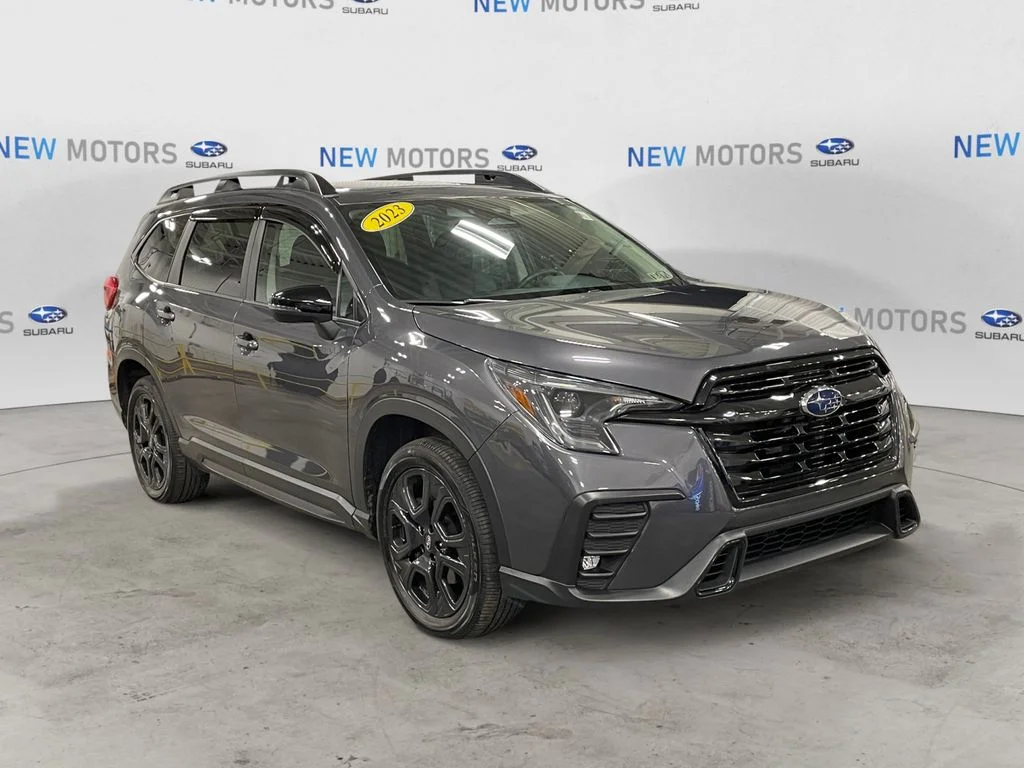 Used 2023 Magnetite Gray Metallic Subaru Onyx Edition image 7