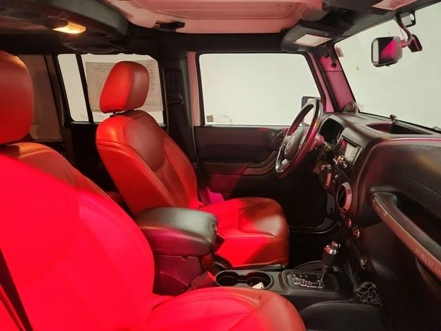 Used 2014 Gray Jeep Unlimited Sport image 18