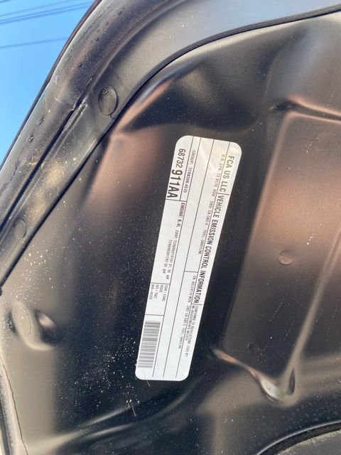 New 2026 Diamond Black Crystal Pearl-Coat Exterior Paint RAM Tradesman image 23