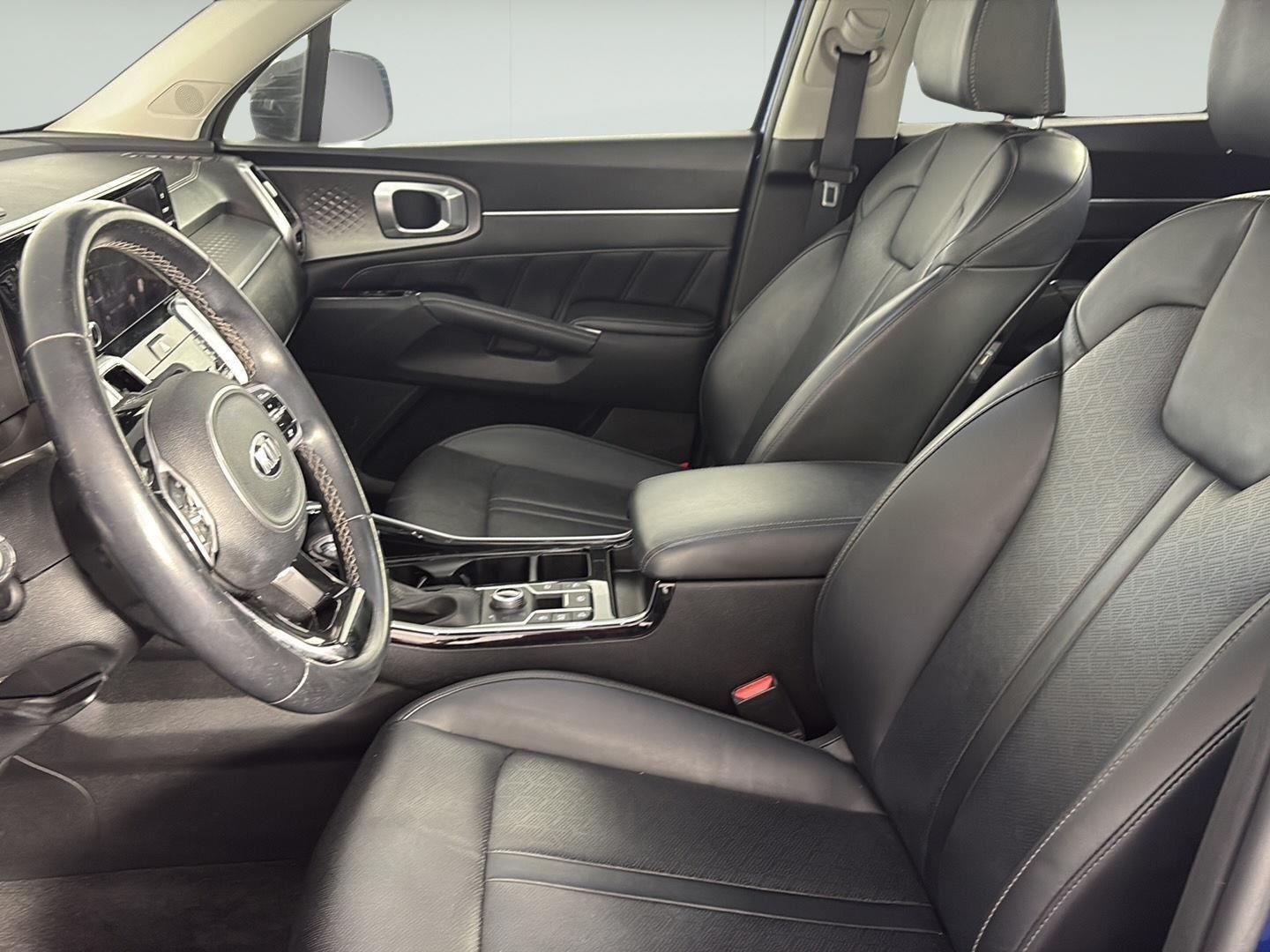 Used 2021 Sapphire Blue Kia SX image 24