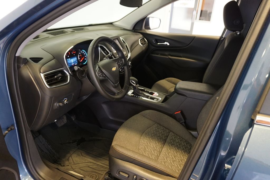 Used 2024 Blue Chevrolet LT image 8