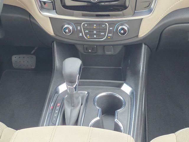2023 Chevrolet Traverse LS - Photo 25