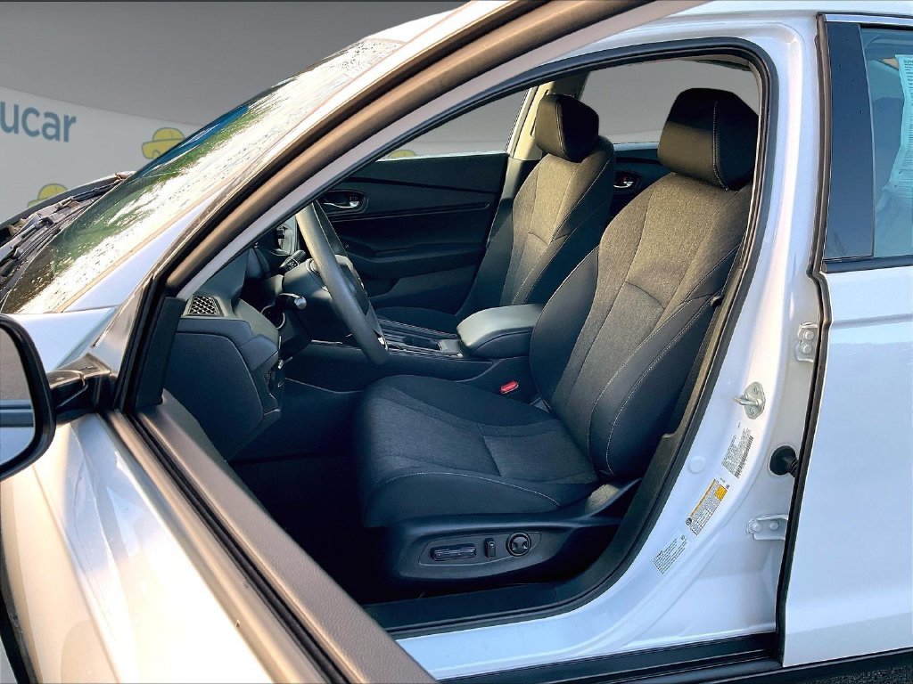 Used 2024 Platinum White Honda EX image 10