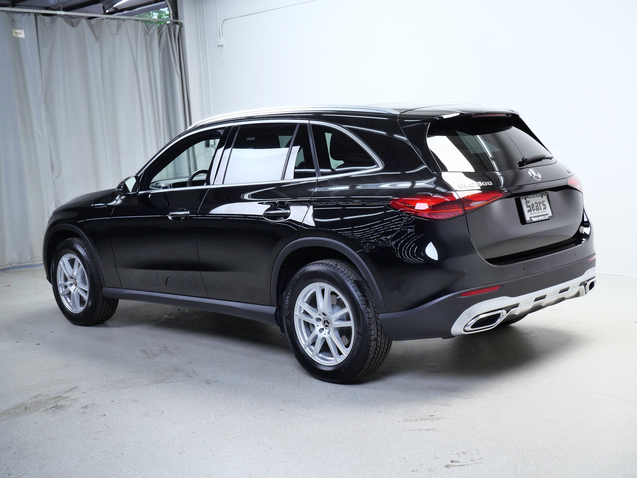 Certified Used 2026 Black Mercedes-Benz GLC 300 image 11