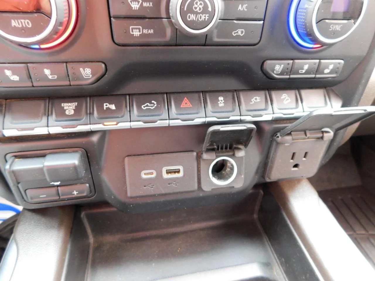Used 2021 White Chevrolet 4WD CREW CAB 159 in LTZ image 46