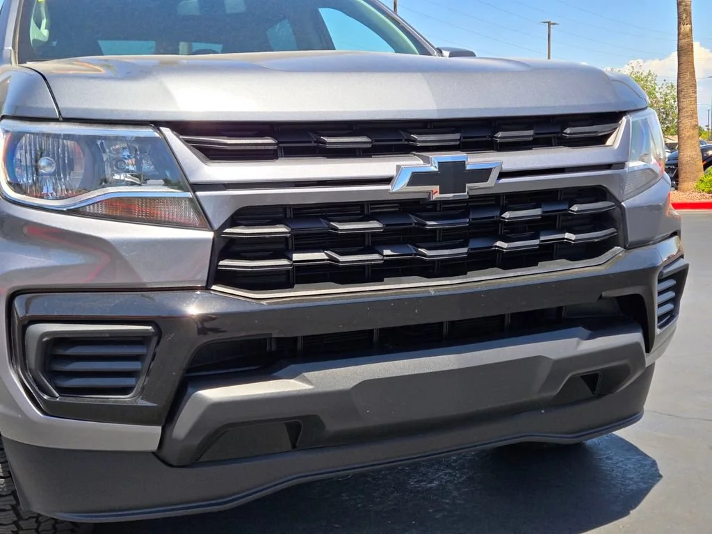 Used 2022 Satin Steel Metallic Chevrolet WT image 8